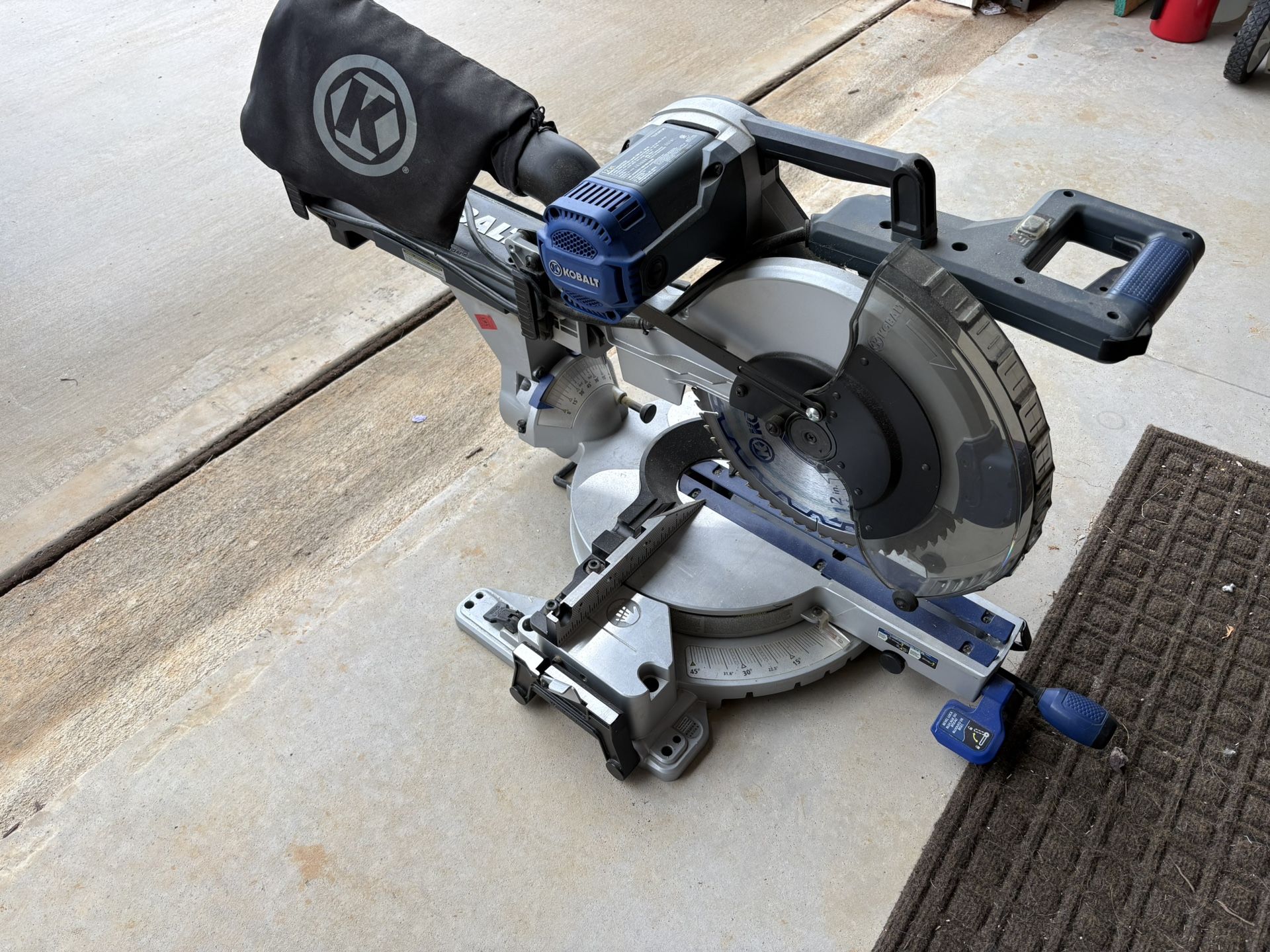 Compound Miter Saw