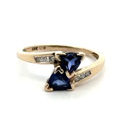 Woman’s Ladies 10k Yellow Gold Two Trillion Cut Blue Stones Bypass Ring Size 7.5 GP3126870