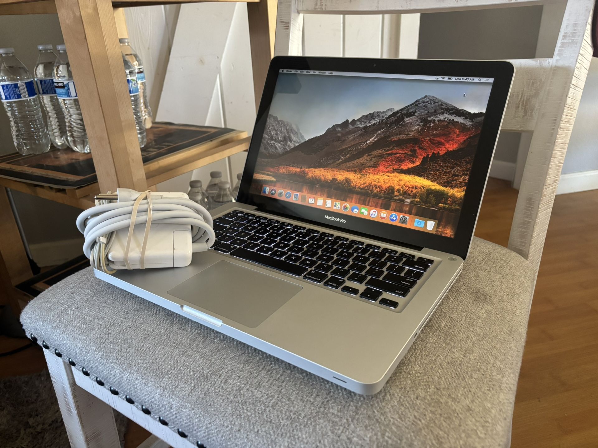 MacBook Pro 13” (2011) - SSD, 8GB RAM - Works Great!
