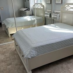 Full size Bed Frame with Mattress – Excellent Condition