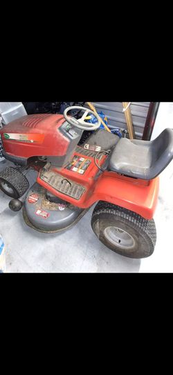 Scotts John Deere Riding Lawnmower