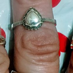 S. Silver Ring . 925. .. Look Threw Them Diff. 1s