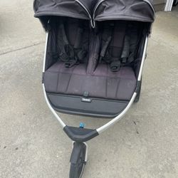 Thule Urban Glide 2 Double Jogging Stroller