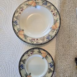 Mikasa INTAGLIA Garden Harvest 4ea Bowls And Plates