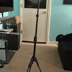 Tablet / Phone Adjustable Tripod 