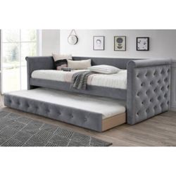 Gray Daybed With Trundle 