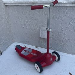 Radio Flyer Red Scooter Kids