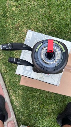 NEW OEM Mercedes-Benz Multi-Function Steering Wheel Switch – Mocha Brown – C250 / C300 / C350 / C63 AMG – $450