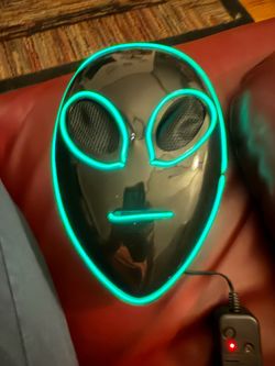 LED Light-Up Alien Halloween Costume Mask