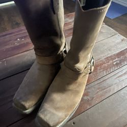 Distressed Brown Durango Brand Men’s Boots