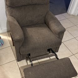 Brown LA-Z-BOY recliner
