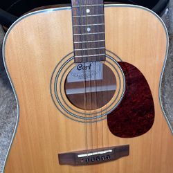 Cort Acoustic Guitar Almost New !!