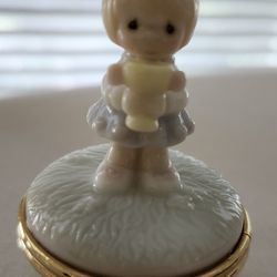  KEEPSAKE. PRECIOUS  MOMENTS 