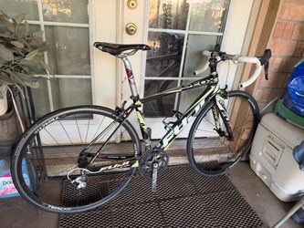 Fuji Altamira bike