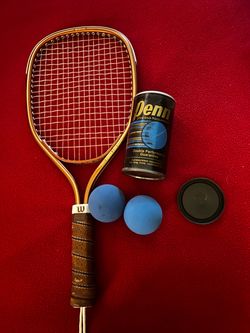 Racquetball Paddle and balls