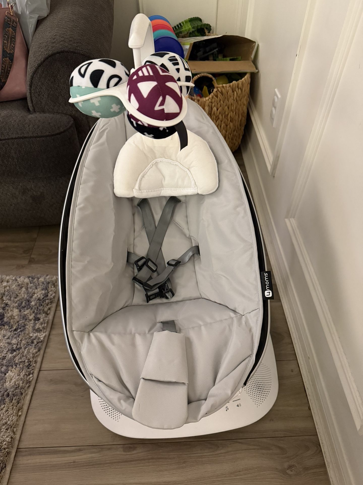 4MOMS Infant glider Swing