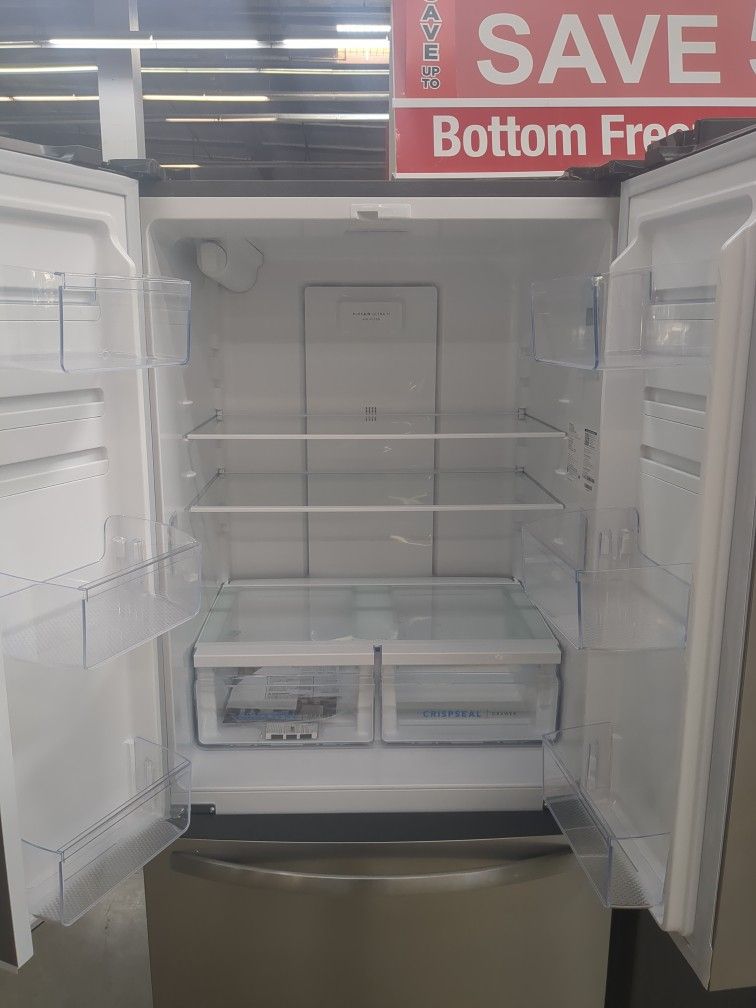 Frigidaire FRFG1723AV  17.6 cu.ft Retail Price $2249 SAVE$1125