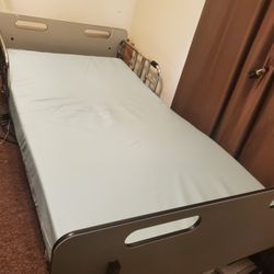 Bariatric Hospital Bed