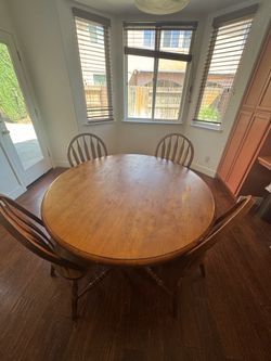Round Wood Dining Table with 4 Chairs