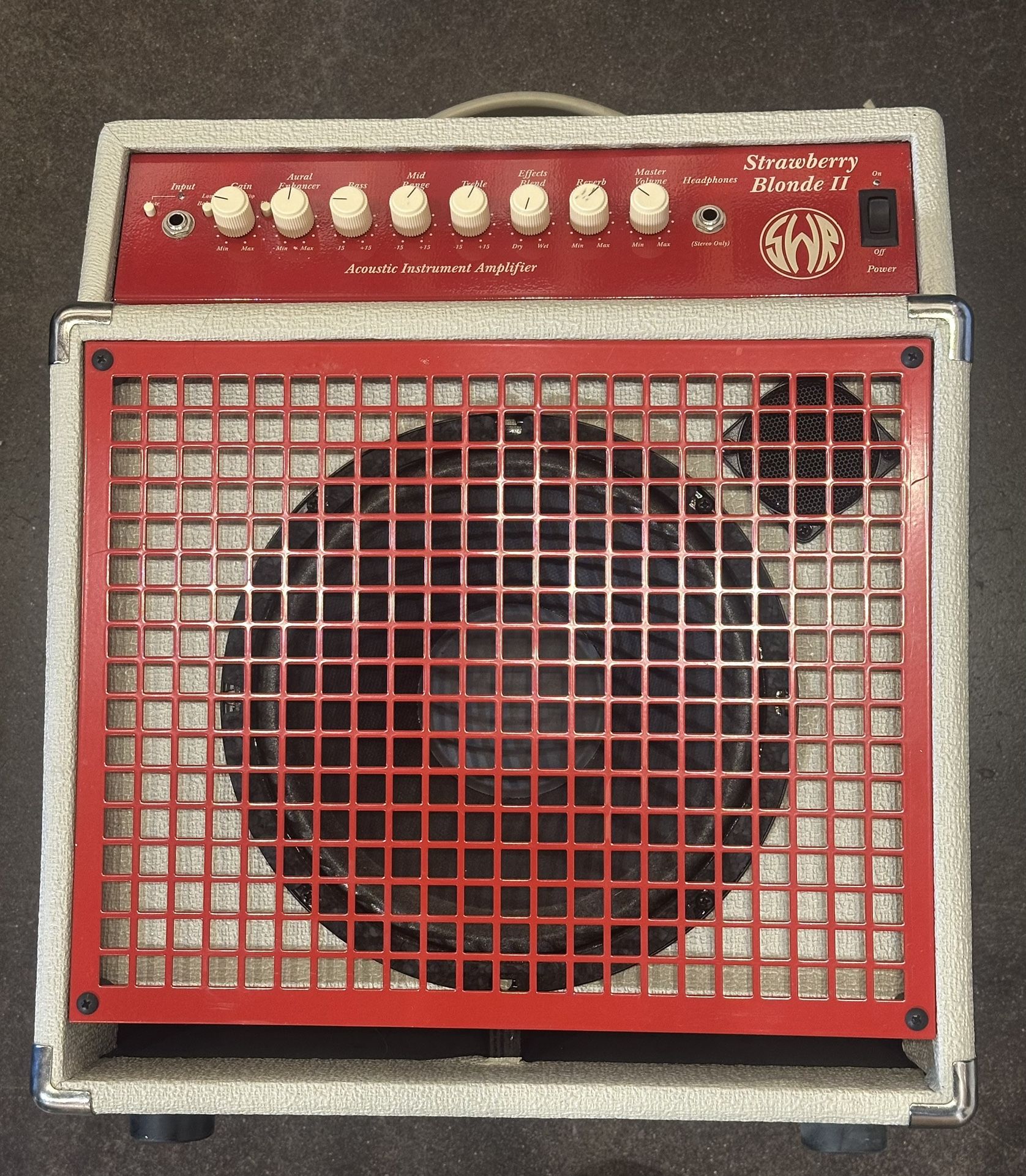 SWR Strawberry Blonde II Acoustic Guitar Amp W/Cover