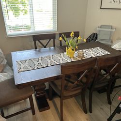 Dining Room Tabke Table 