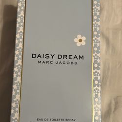 Daisy Dream- Marc Jacobs