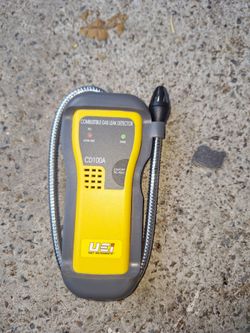 Combustible gas leakdetector
