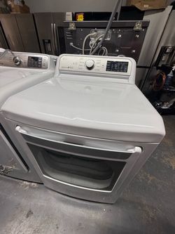 LG Electric Dryer