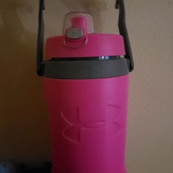 Under Armour 64 Oz Insulated Water Jug