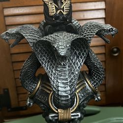 Egyptian & Cobras 17” Collectible Statue With 15” Stainless Knife