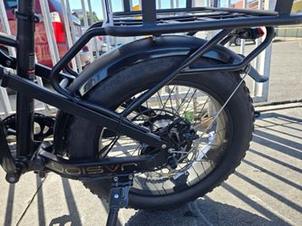 Juiced Bikes Fat Tire Electric Bike.          good  for food delivery too