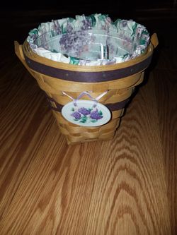 Longaberger 1994 May Basket Lilac Basket