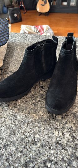 sz 8 new Vionic Aslynn black suede make boots new