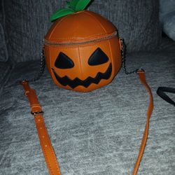 Pumpkin Halloween Purse (New)