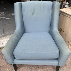 Accent Chairs – Very Strong