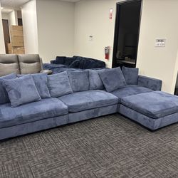 BRAND NEW SECTIONAL SOFA COUCH SET WITH OTTOMAN
