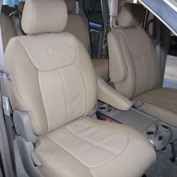 Clazzio Seat Covers - 2011-2014 Toyota Sienna L / LE 
