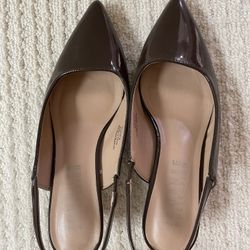 Journee Collection Slingback 3in Heel - W6