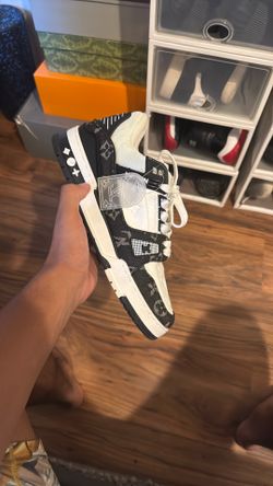 Lv Trainers 