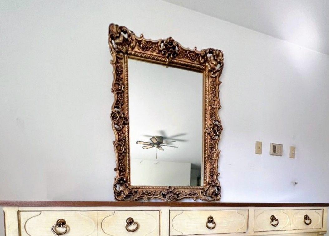 ✨ Gorgeous Vintage Ornate Mirror ✨