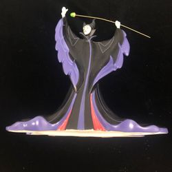 Disney Showcase Maleficent “Stand Back You Fools” Statue