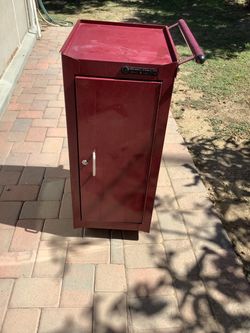 Storage/utility cabinet