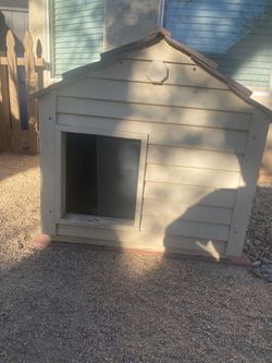 Wooden Outdoor Dog House – 32” x 32” x 32”