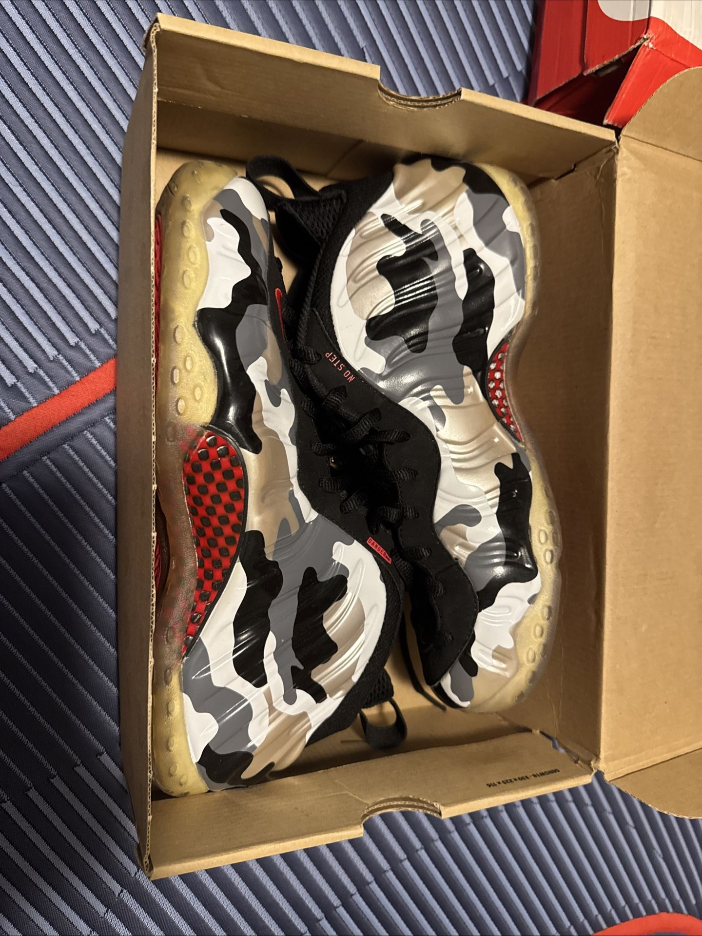Nike Foamposite Fighter Jet Size 10.5