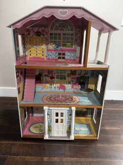 Barbie/Doll House