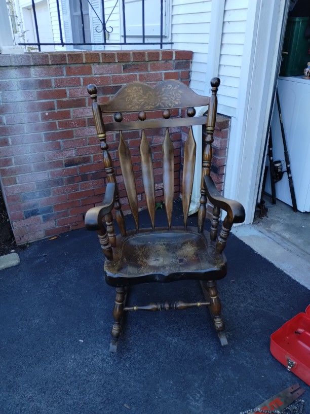 Old Fashion Solid Wood Rocking Chair