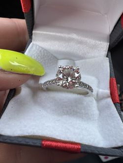 2k Brand New Engagement Ring Size 7 NEW