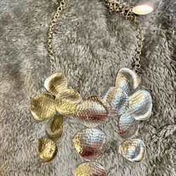 Beautiful Hammered Faux Silver  Chico’s Statement Necklace 