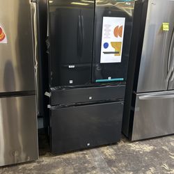 Samsung Refrigerator 50 % Off (new Open Box)