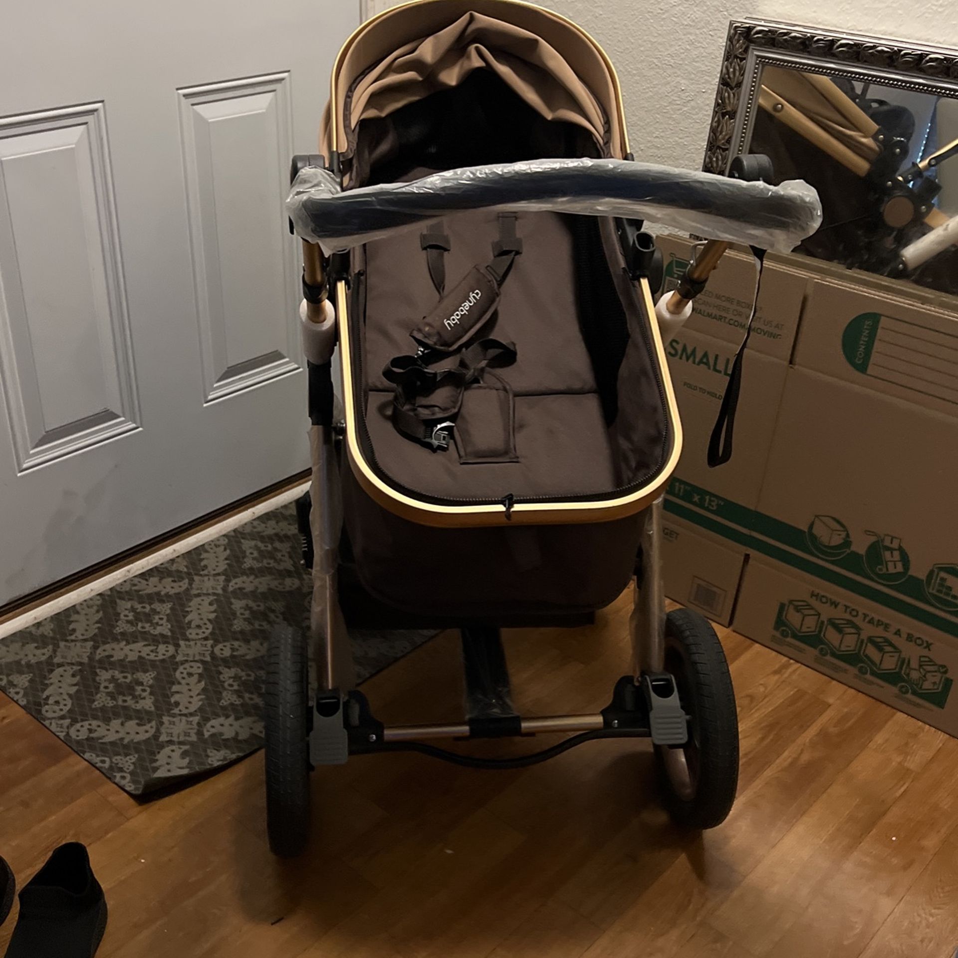 BRAND NEW CYNE BABY ( BABY STROLLER